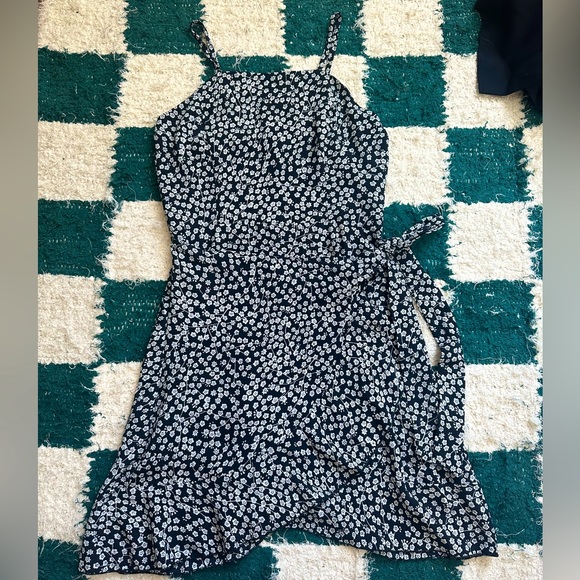 Wrap dress - Picture 1 of 2